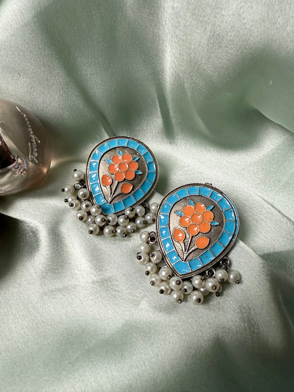 Oval Jhumki With Pearl Hangings